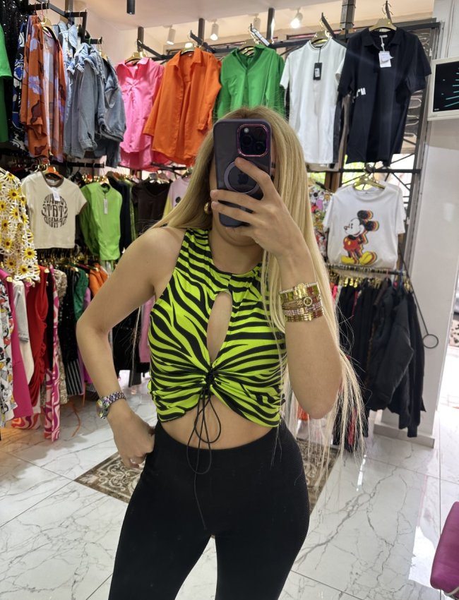 Gögüs Dekolteli Crop