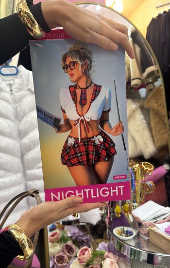 Kırmızı Fantazi Giyim